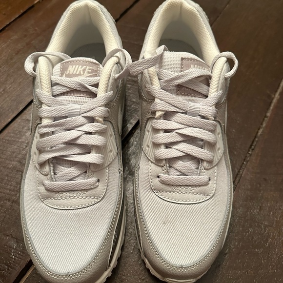 Nike Other - VGUC Nike Classic White Athletic Shoes